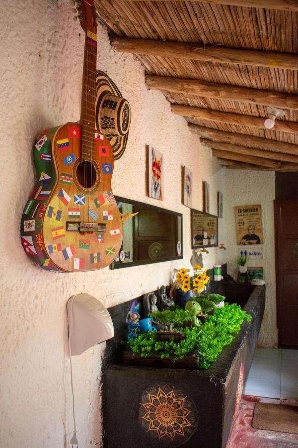 Club Aviva Guatavita - Hostel - Restaurante, Disco & Bar Ngoại thất bức ảnh